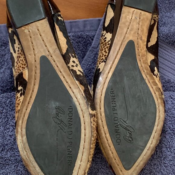 Donald J Pliner Leopard Skin Print Low Wedge, Sz 6.5 - Picture 3 of 7